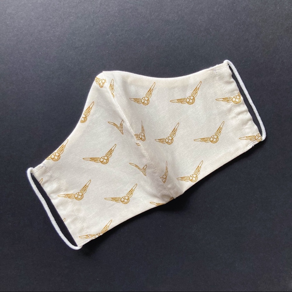 Harry Potter Quidditch Face Mask w/ Filter Pocket